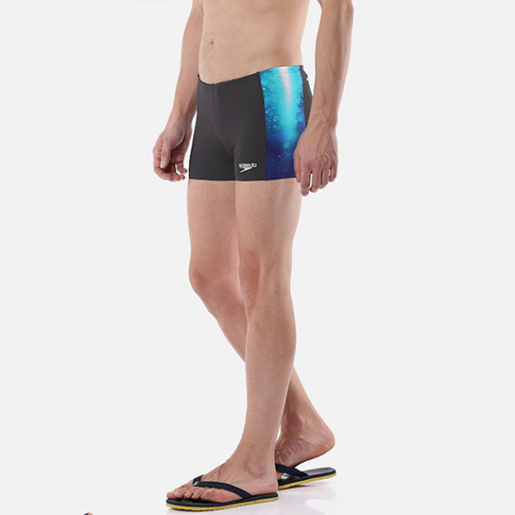https://shop-ally.in/vi/products/navy-swimming-trunks